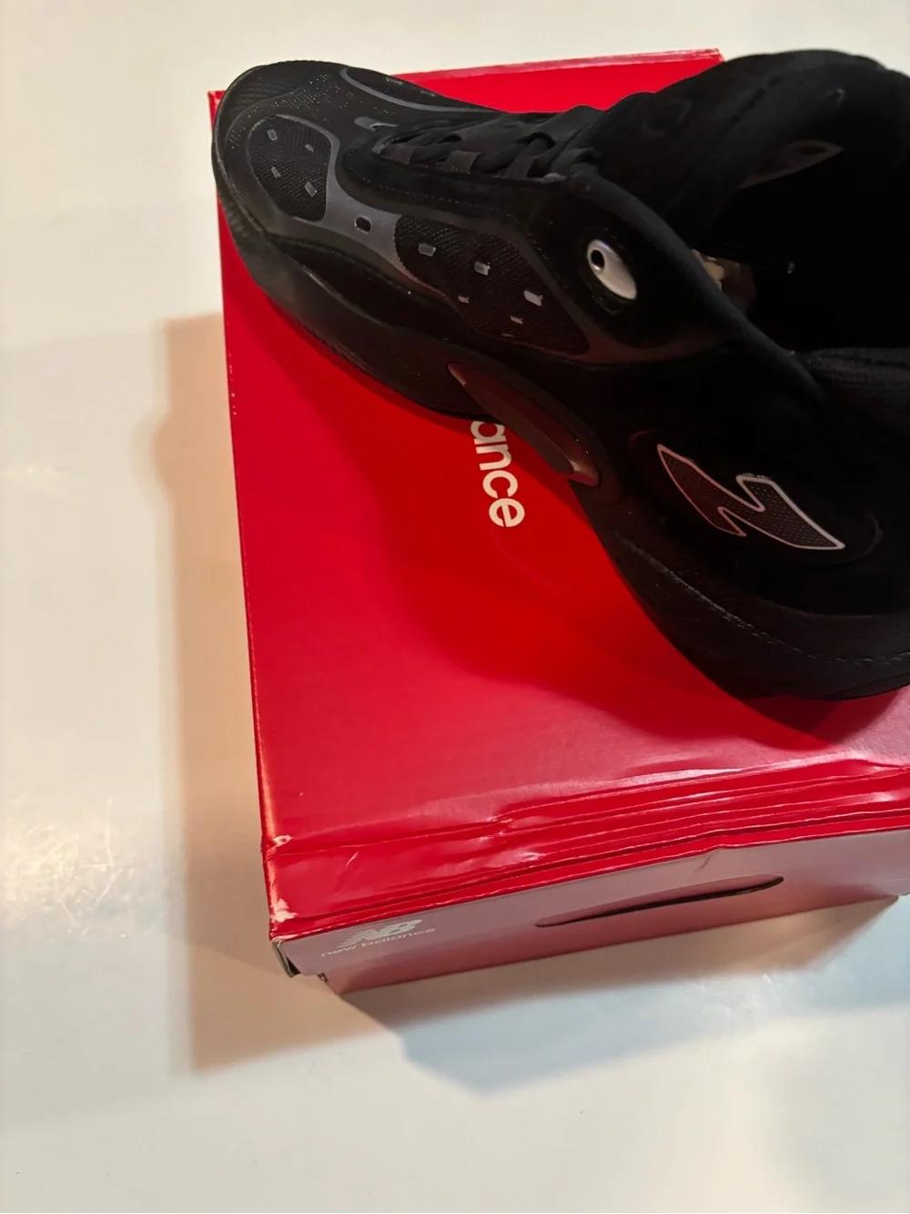 New Balance Fresh Foam BB V3/ Black Team Red Basketball/ Shoes Size 12.5